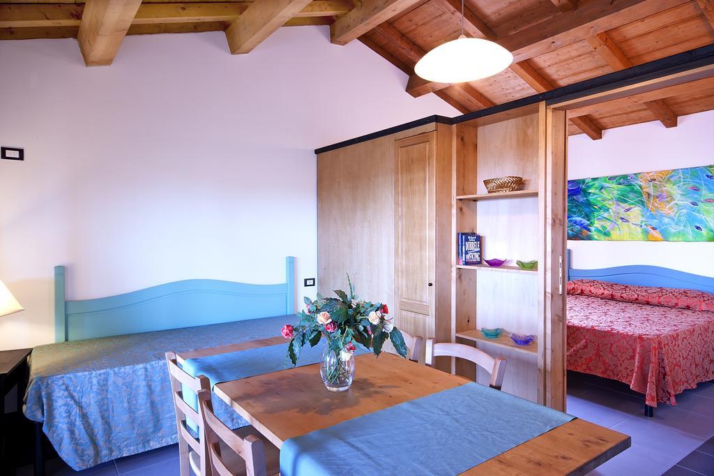Il Borgo Centro Vacanze グアルディスタッロ エクステリア 写真